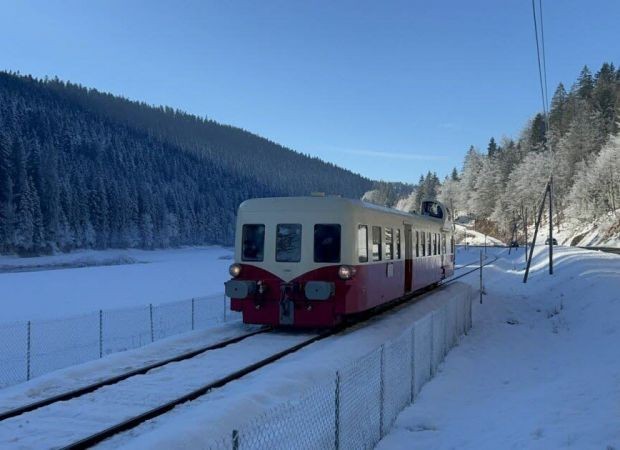 Morteau Quand l'omnibus Picasso file sur la ligne des Horlogers rénovée