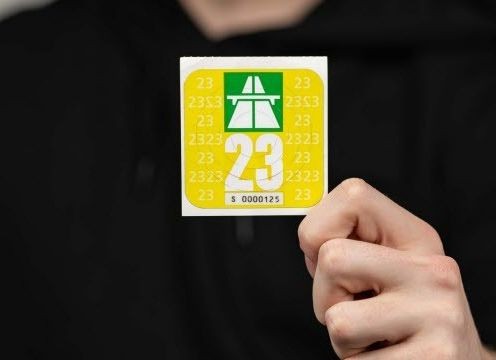 Doubs. Prix, version électronique, couleur, règles : ce qu’il faut savoir avant d’acheter la nouvelle vignette suisse